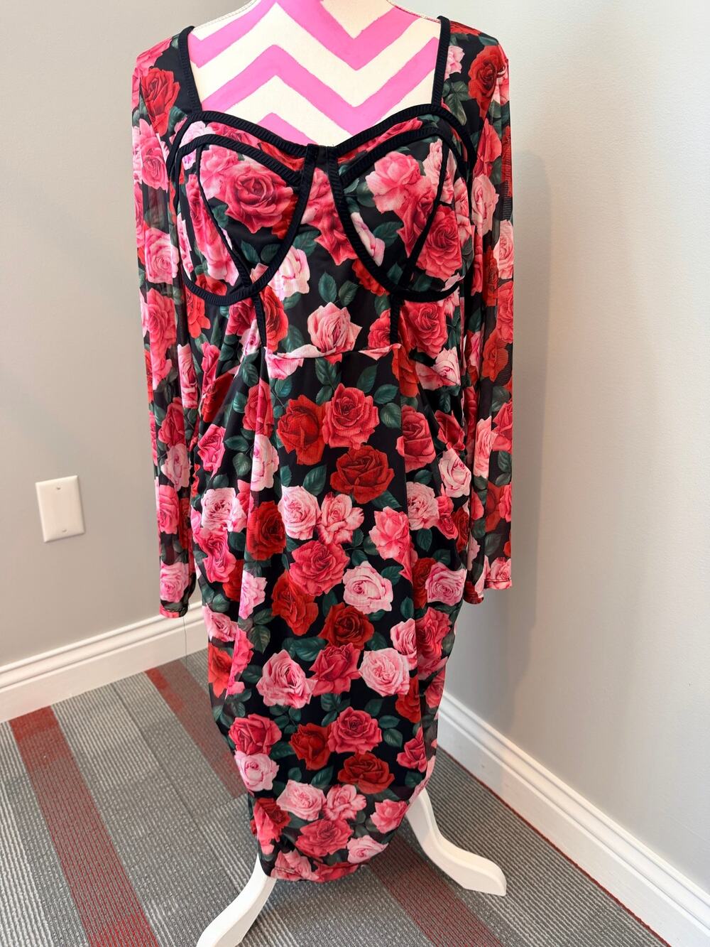 SHEIN Curve Rose Print Mesh Sweetheart Midi Dress Size 4XL Plus